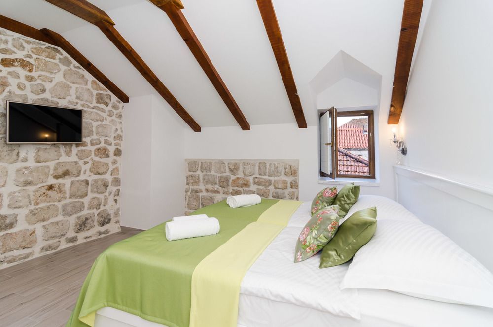 Bed&Breakfast Sorgo Palace Ston Exterior photo